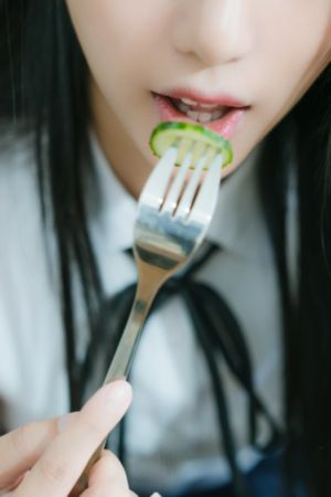 欧美艺人写真画册_1080P手机免费观看完整