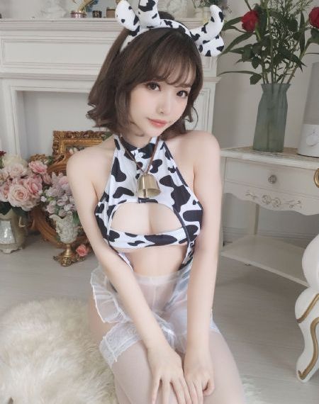 欧美女人脸上雀斑_BD英语HD高清在线观看