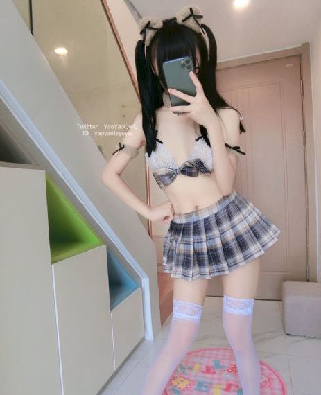 欧美大牌女装直播_BD韩语完整版观看