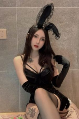 日韩美女泳装视频_4K动漫在线观看