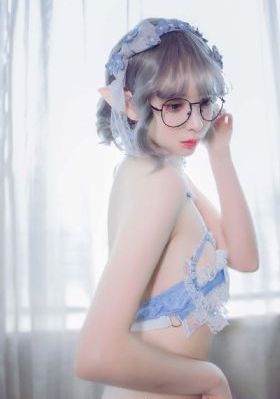 欧美男士卷发发型_免费高清在线观看
