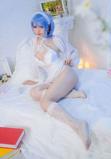 国产美女网红直播_BD英语高清视频播放