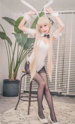 欧美摸胸吃奶_HD在线视频观看