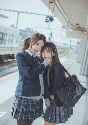 欧美父女图片素材_720韩国电影在线观看